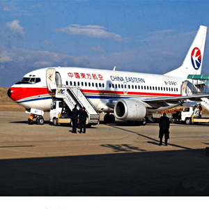 河东航空货运航空快运业稳步发展的原因是什么？